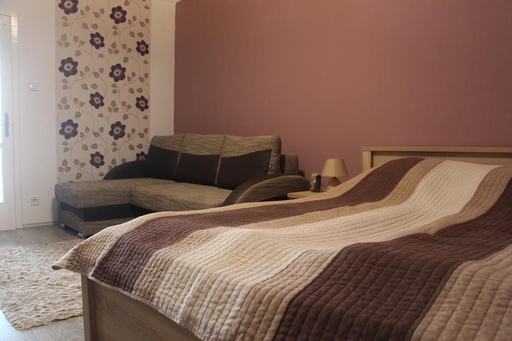 Verona Apartman Szeged Eksteriør billede
