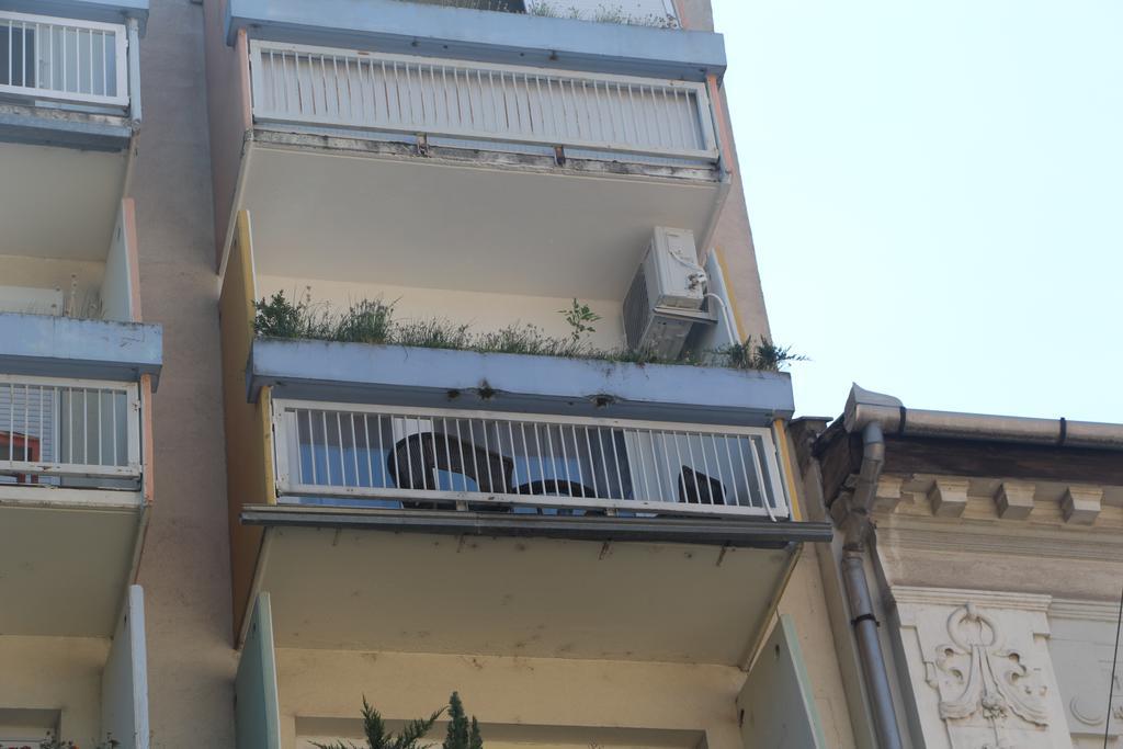 Verona Apartman Szeged Eksteriør billede