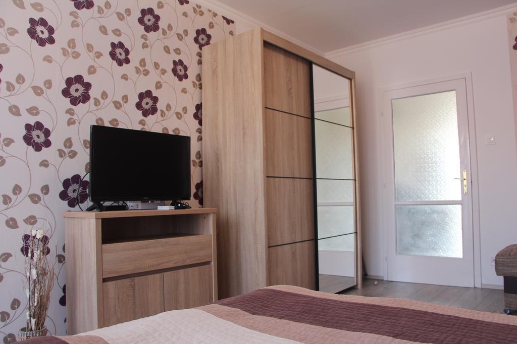 Verona Apartman Szeged Eksteriør billede